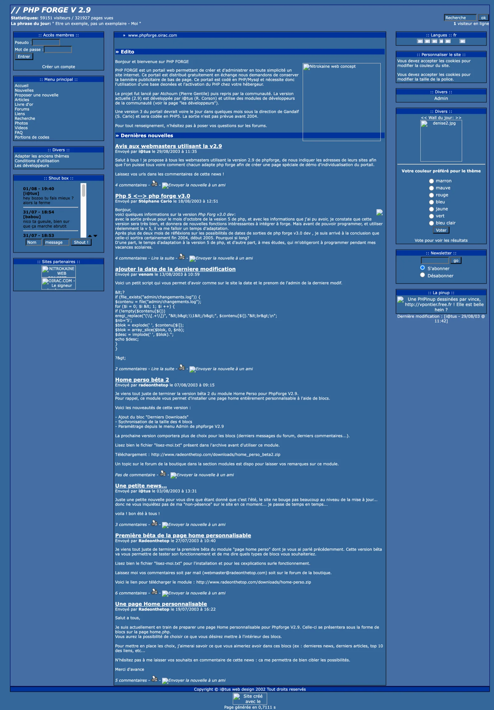 The home page of La Boutique Php Forge in August 2003, with the editorial crediting Atchoum, i@tus and Gandalf, and the 'Copyright i@tus web design 2002' footer